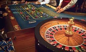 Player interface showing Cash Out offer popup on live Baccarat table at angka sidney